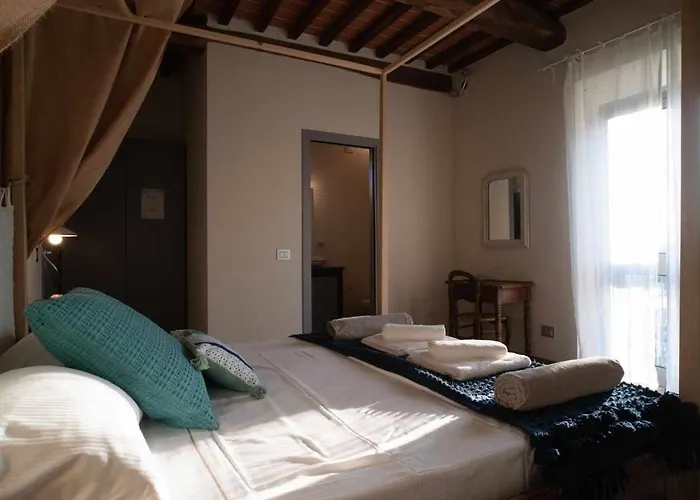 Alba Morus Bed & Breakfast, Sentiti A Casa Nel Cuore Della Toscana Bed & Breakfast Arezzo