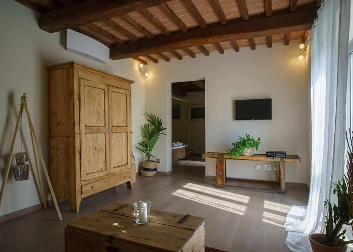 Alba Morus Bed & Breakfast, Sentiti A Casa Nel Cuore Della Toscana Bed & Breakfast Arezzo